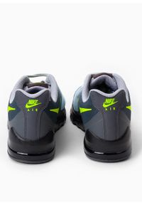 Nike - Sneakersy męskie NIKE AIR MAX INVIGOR. Okazja: na co dzień, do pracy, na spacer. Kolor: szary. Model: Nike Air Max. Sport: turystyka piesza