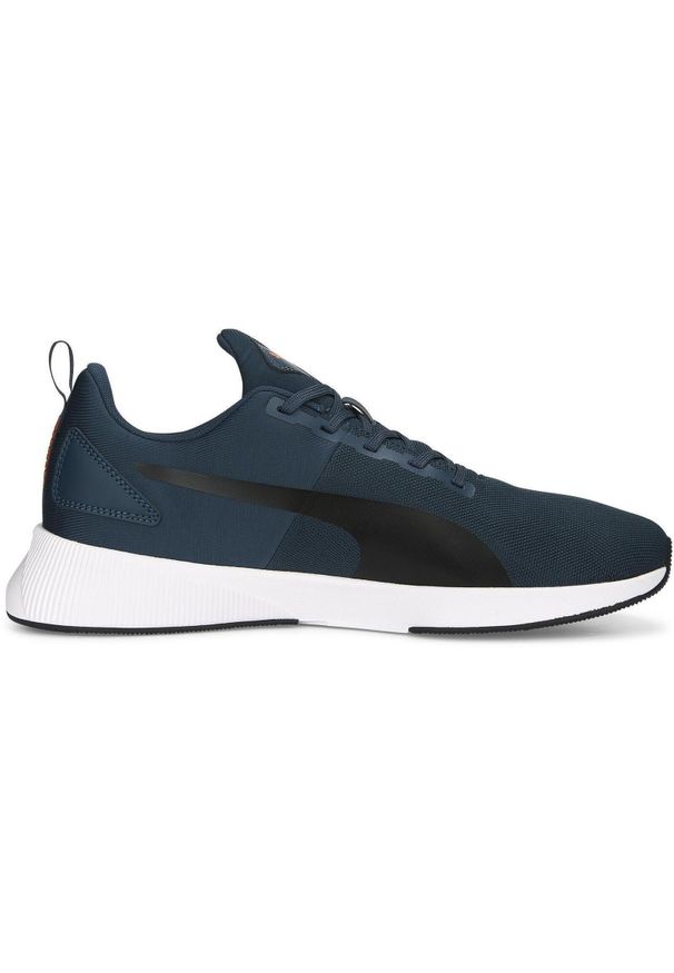 Buty treningowe męskie Puma Flyer Runner Mesh. Zapięcie: sznurówki. Kolor: niebieski. Materiał: materiał, syntetyk, tkanina, mesh. Szerokość cholewki: normalna. Sport: fitness