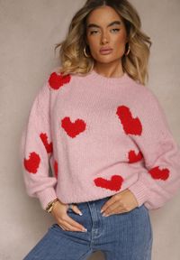 Renee - Różowy Sweter z Wiskozą i Wełną Ozdobiony Sercami Lisariona. Okazja: na co dzień. Kolor: różowy. Materiał: wiskoza, wełna. Wzór: aplikacja. Styl: casual #5