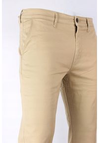 Wrangler - WRANGLER CHINO MĘSKIE SPODNIE MATERIAŁOWE SAND BEIGE W12CW358N. Materiał: materiał #5