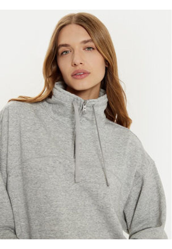 Champion Bluza 117540 Szary Loose Fit. Kolor: szary. Materiał: syntetyk