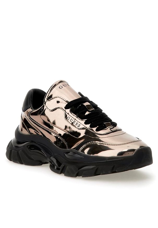 Sneakersy Guess Massel FL7MSS ELE12 GUNME. Kolor: złoty. Materiał: skóra