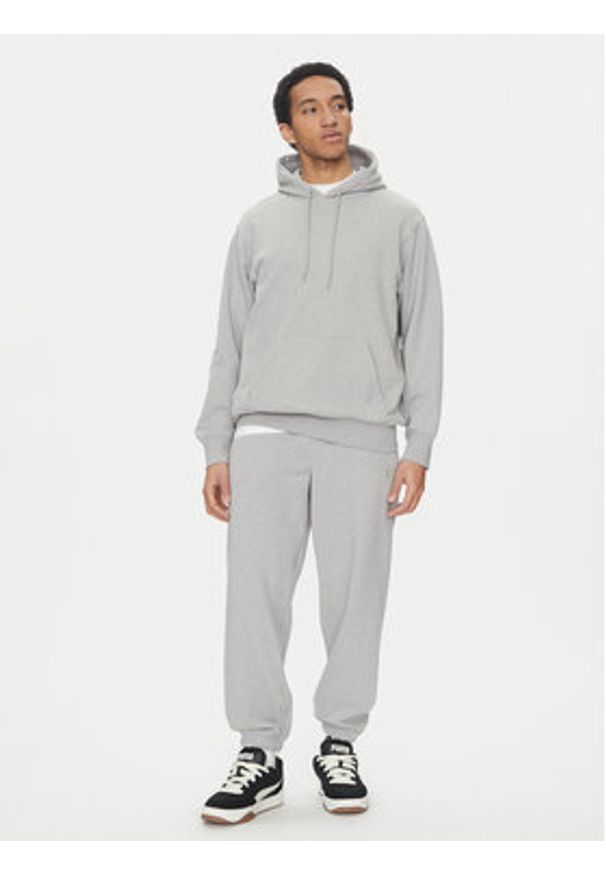 Vans Spodnie dresowe Original Standards VN000P5F Szary Loose Fit. Kolor: szary. Materiał: bawełna