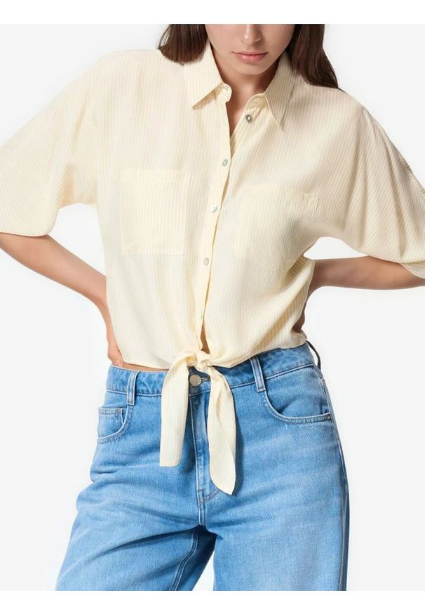 Reserved - Koszula z wiskozy z wiązaniem - żółty. Kolor: żółty. Materiał: wiskoza