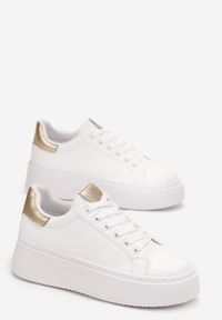 Born2be - Biało-Złote Sneakersy na Platformie Rilame. Nosek buta: okrągły. Zapięcie: sznurówki. Kolor: biały. Materiał: materiał. Obcas: na platformie. Wysokość obcasa: niski