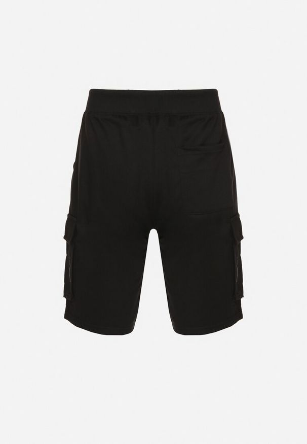 Born2be - Czarne Dresowe Szorty z Bawełną Typu Cargo Soniela. Okazja: na co dzień. Kolor: czarny. Materiał: bawełna, dresówka. Styl: elegancki, casual
