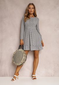 Renee - Biało-Czarna Sukienka Bathetis. Kolor: biały. Długość rękawa: długi rękaw. Wzór: aplikacja. Długość: mini #4