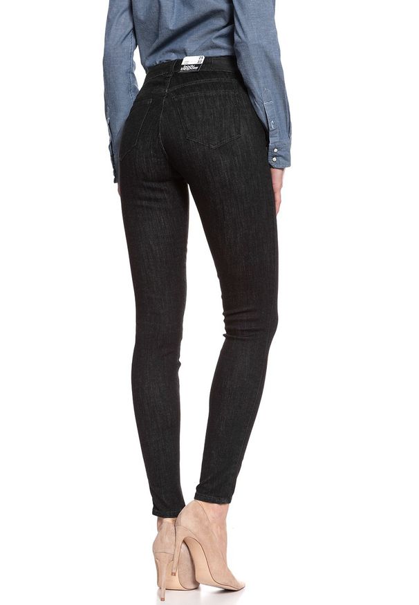 Wrangler - WRANGLER SKINNY RINSE BLACK W28KHS32R. Okazja: na co dzień. Długość: długie. Wzór: nadruk, napisy. Sezon: lato. Styl: casual, klasyczny, elegancki, wizytowy