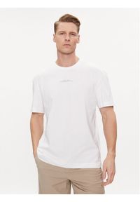 Calvin Klein T-Shirt Linear Back Logo K10K112486 Biały Regular Fit. Kolor: biały. Materiał: bawełna