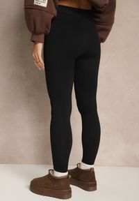 Renee - Czarne Legginsy High Waist z Prążkowanego Materiału z Wiskozą Tevandra. Okazja: na co dzień. Stan: podwyższony. Kolor: czarny. Materiał: materiał, wiskoza, prążkowany. Styl: casual #5