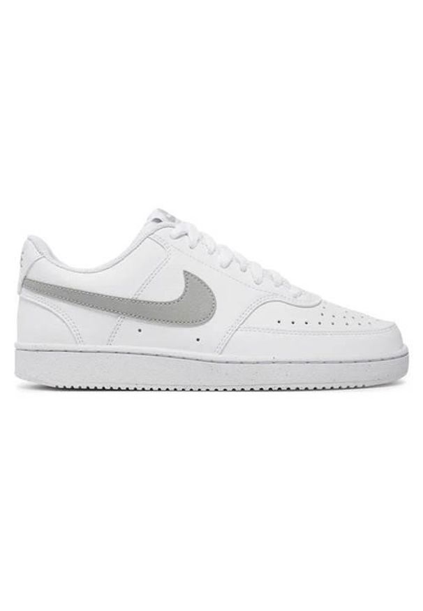 Buty do chodzenia męskie Nike Court Vision Lo Nn. Zapięcie: sznurówki. Kolor: biały, wielokolorowy. Materiał: materiał, skóra. Szerokość cholewki: normalna. Model: Nike Court. Sport: turystyka piesza
