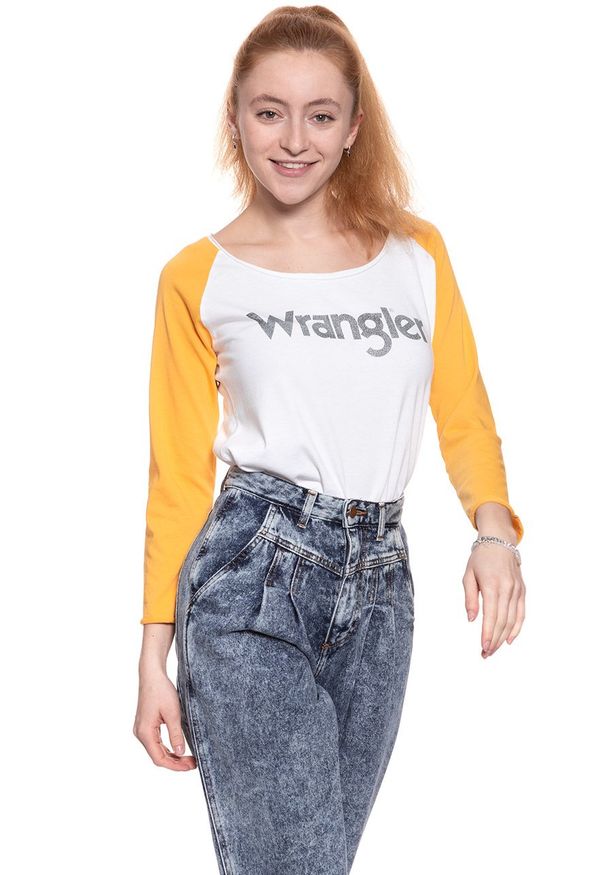 Wrangler - WRANGLER T SHIRT DAMSKI RAGLAN CROP LS TEE WHITE W718CF912. Kolor: biały. Długość rękawa: raglanowy rękaw. Wzór: nadruk