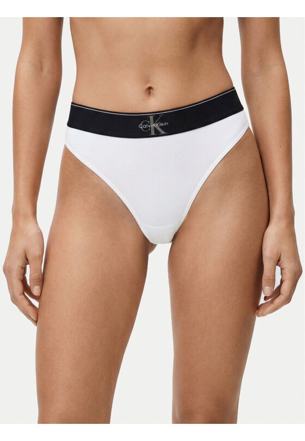 Calvin Klein Underwear Stringi LV00QF8813 Biały. Kolor: biały. Materiał: syntetyk