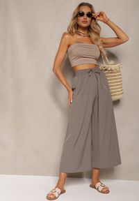 Renee - Szare Spodnie High Waist z Szerokimi Nogawkami z Wiskozą Wykończone Gumką w Talii Crisantas. Okazja: na spotkanie biznesowe, na co dzień. Stan: podwyższony. Kolor: szary. Materiał: wiskoza. Styl: casual, elegancki, biznesowy
