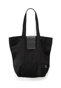 ANIA KUCZYŃSKA - Bawełniana torba Hong Kong z czarną juchtową skórą. Kolor: czarny. Materiał: skóra, bawełna