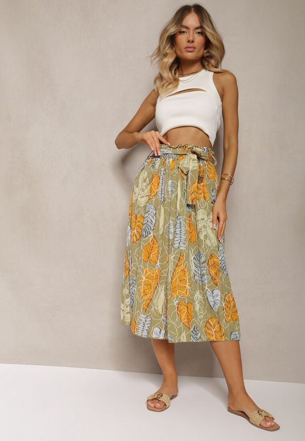 Renee - Jasnozielone Spodnie Szwedy z Bawełną High Waist Wykończone Gumką w Talii Pasefia. Okazja: do pracy, na co dzień. Stan: podwyższony. Kolor: zielony. Materiał: bawełna. Styl: elegancki, casual