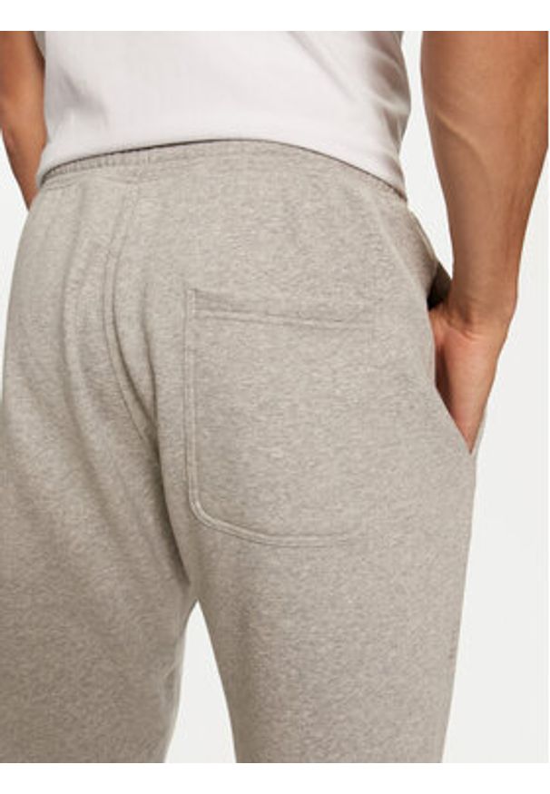 Adidas - adidas Spodnie dresowe ALL SZN Fleece IY4148 Szary Regular Fit. Kolor: szary. Materiał: bawełna