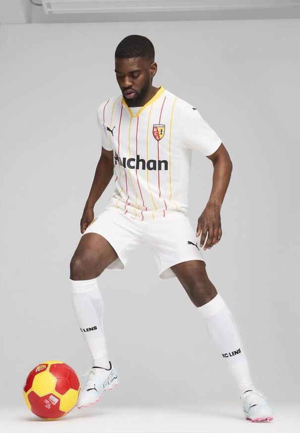 Puma - Męskie szorty RC Lens 24/25 PUMA White Black. Kolor: czarny, biały, wielokolorowy. Sport: piłka nożna