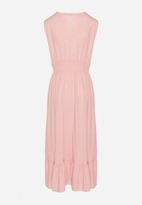 Born2be - Różowa Wiskozowa Sukienka o Kopertowym Kroju z Falbanką Uliria. Kolor: różowy. Materiał: wiskoza. Typ sukienki: kopertowe. Styl: elegancki #3