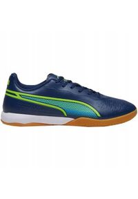 Buty piłkarskie męskie Puma King Match It. Zapięcie: sznurówki. Kolor: zielony, niebieski, wielokolorowy. Materiał: guma. Szerokość cholewki: normalna. Sport: piłka nożna