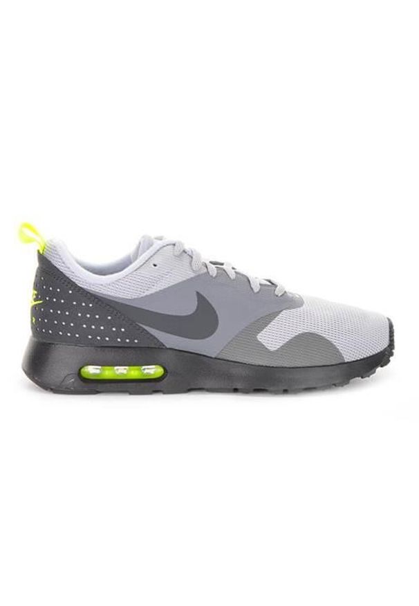 Buty do biegania męskie Nike Air Max Tavas. Kolor: wielokolorowy, czarny, szary. Materiał: syntetyk, tkanina, materiał. Szerokość cholewki: normalna. Model: Nike Air Max