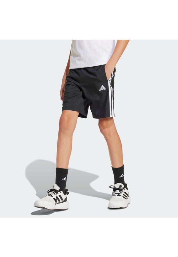 Adidas - Spodenki sportowe dla dzieci ADIDAS. Okazja: na co dzień. Materiał: materiał. Styl: sportowy