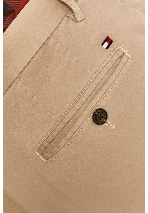 TOMMY HILFIGER - Tommy Hilfiger - Spodnie. Okazja: na co dzień. Kolor: beżowy. Styl: casual