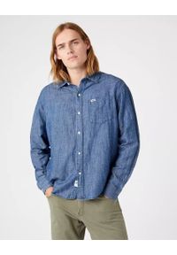 Wrangler - WRANGLER LS 1 PKT SHIRT MĘSKA KOSZULA JEANSOWA JEANS LIGHT INDIGO W5D6BNX4E. Materiał: jeans