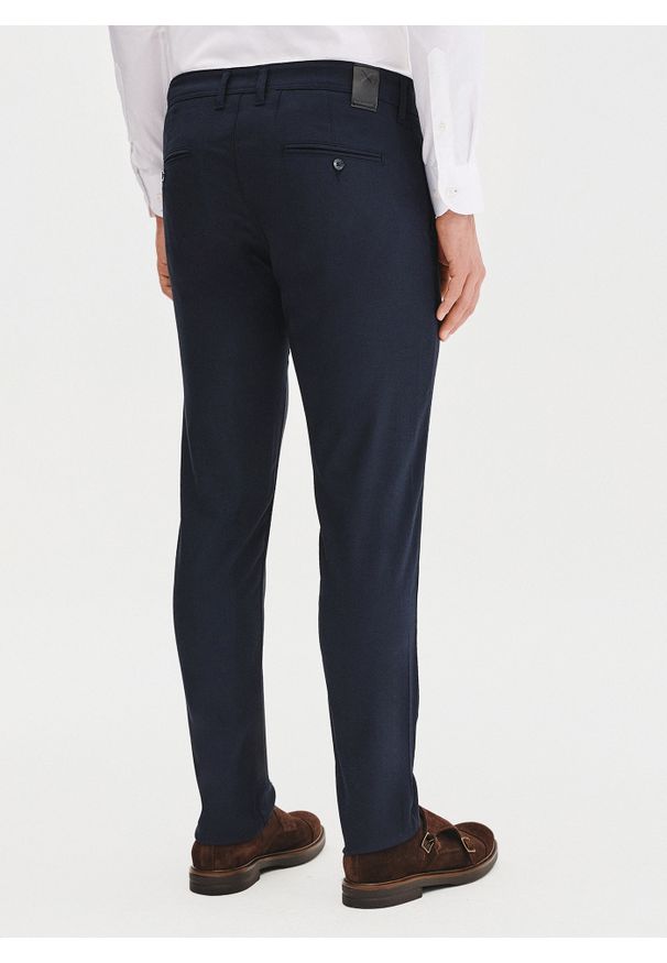 Pako Lorente - PAKO LORENTE – Męskie granatowe spodnie. Kolor: niebieski. Materiał: wiskoza, poliester, elastan. Wzór: gładki. Sezon: wiosna