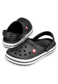 Chodaki Crocs Crocband. Kolor: biały, wielokolorowy, czarny. Materiał: materiał, syntetyk