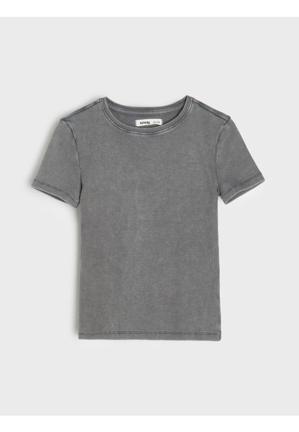 Sinsay - Prążkowana koszulka z efektem sprania - szary. Kolor: szary. Materiał: prążkowany
