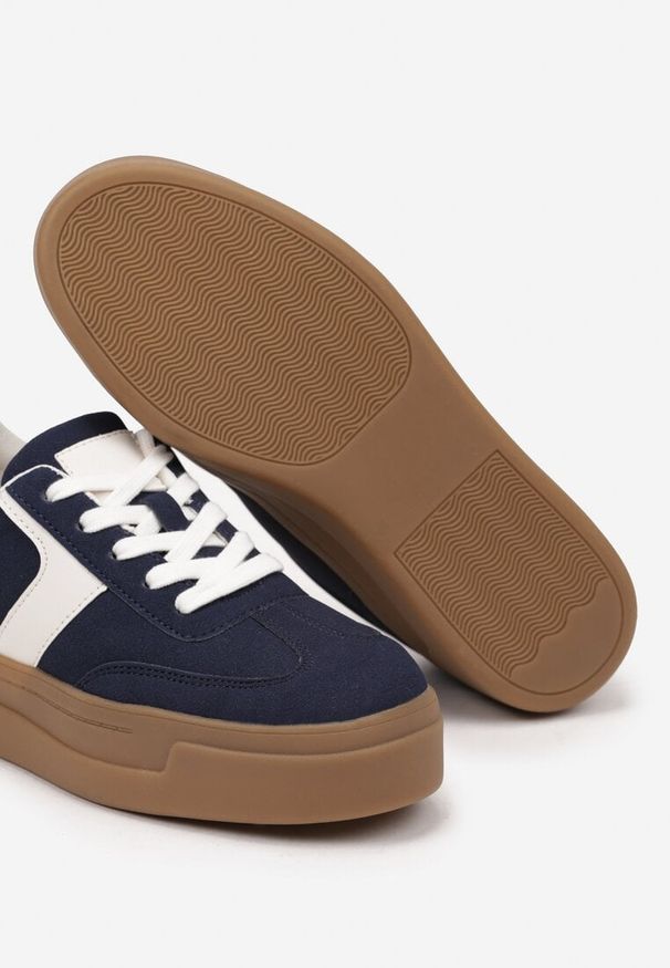 Born2be - Granatowe Sneakersy Typu Klasyczne Tenisówki na Grubej Podeszwie Hanistra. Okazja: na co dzień. Kolor: niebieski. Materiał: jeans
