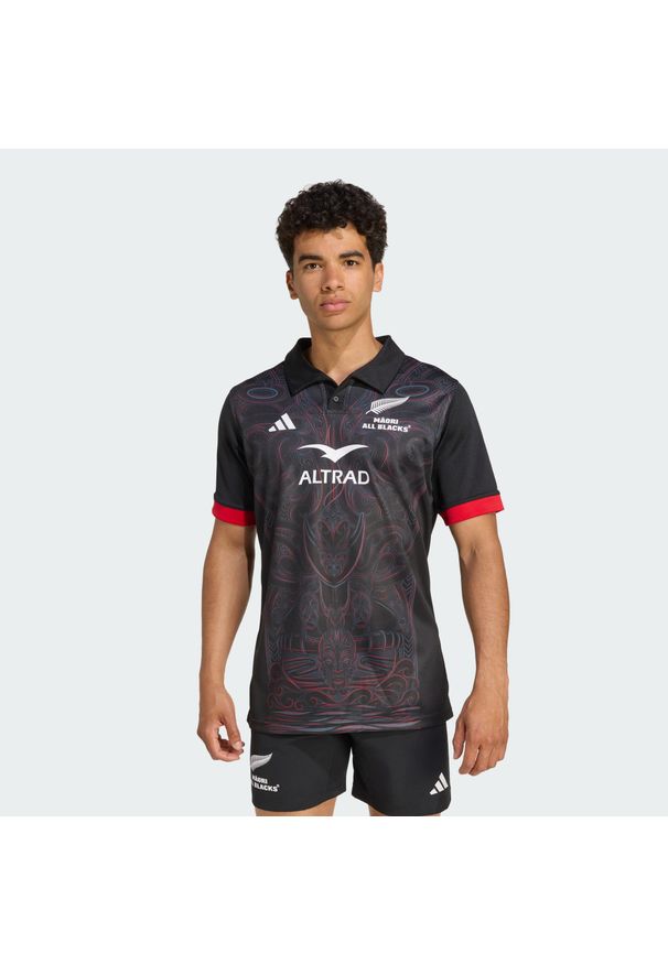 Adidas - Koszulka podstawowa Māori All Blacks. Kolor: czarny. Materiał: jersey. Sport: piłka nożna