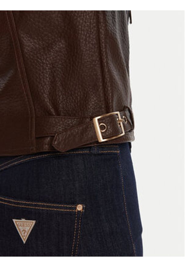 Guess Kurtka z imitacji skóry W5YL19 WHDS0 Brązowy Regular Fit. Kolor: brązowy. Materiał: skóra