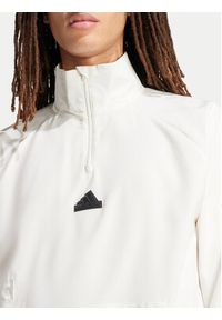 Adidas - adidas Bluza Embroidery IP3799 Biały Regular Fit. Kolor: biały. Materiał: syntetyk #3