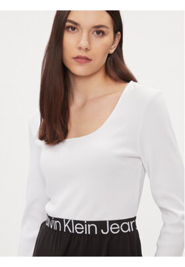 Calvin Klein Jeans Sukienka codzienna J20J222523 Kolorowy Regular Fit. Okazja: na co dzień. Materiał: syntetyk. Wzór: kolorowy. Typ sukienki: proste. Styl: casual