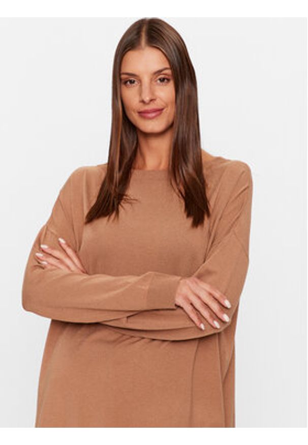 Kontatto Sweter 3M1141 Brązowy Regular Fit. Kolor: brązowy. Materiał: syntetyk, wiskoza