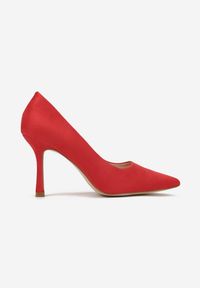 Born2be - Czerwone Szpilki Phinobe. Nosek buta: szpiczasty. Kolor: czerwony. Materiał: zamsz. Wzór: aplikacja, gładki. Obcas: na szpilce. Styl: klasyczny #3