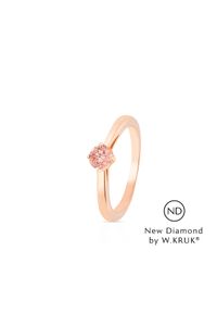 W.KRUK - Pierścionek zaręczynowy złoty Doskonały - New Diamond by W.KRUK 0,2 ct. Materiał: złote. Kolor: złoty. Wzór: aplikacja, kolorowy. Kamień szlachetny: diament, brylant