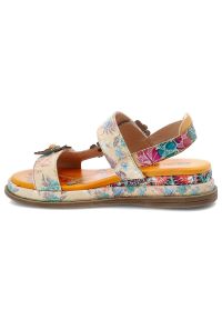 Sandały damskie Artiker, cholewka z materiału tekstylnego regulowane paski z zapięciem na rzep ozdobne aplikacje, beżowe, 58C1022. Zapięcie: rzepy. Kolor: beżowy. Materiał: materiał. Wzór: paski, aplikacja #3