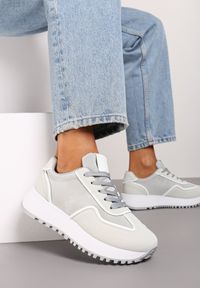 Renee - Szare Sneakersy na Płaskiej Podeszwie Ozdobione Geometrycznym Wzorem Erimaraes. Okazja: na co dzień. Zapięcie: sznurówki. Kolor: szary. Materiał: jeans. Wzór: geometria, aplikacja. Sezon: wiosna. Obcas: na płaskiej podeszwie #5