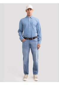 Big-Star - Koszula męska z imitacji jeansu niebieska Jason 147. Okazja: na co dzień. Kolor: niebieski. Materiał: jeans. Wzór: haft. Sezon: lato. Styl: klasyczny, casual #7