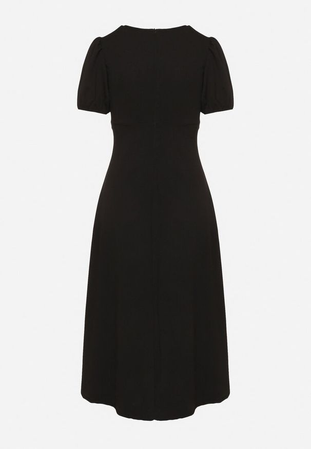 Born2be - Czarna Koktajlowa Sukienka o Rozkloszowanym Kroju z Wiązaniem Zilarie. Kolor: czarny. Styl: wizytowy