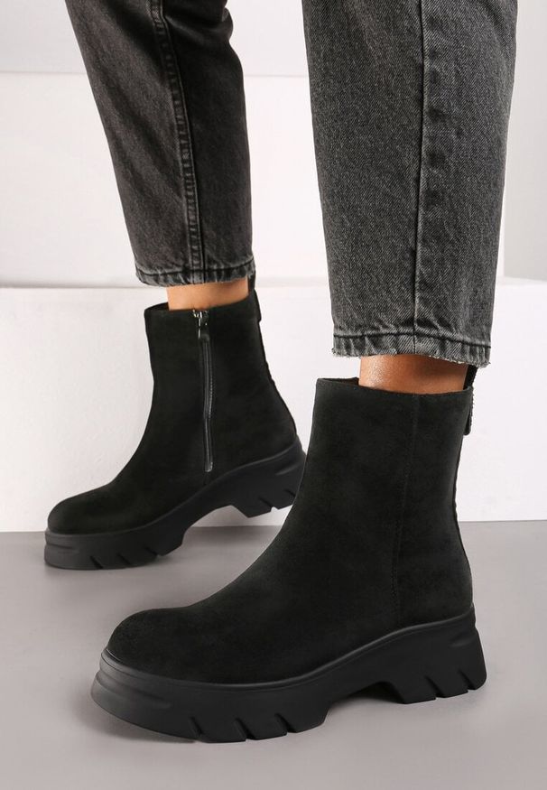 Renee - Czarne Casualowe Botki z Ekozamszu na Platformie Naolara. Okazja: na co dzień. Kolor: czarny. Materiał: jeans. Obcas: na platformie. Styl: casual