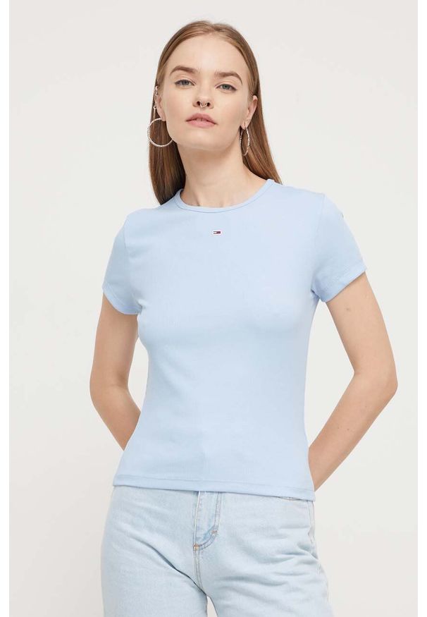 Tommy Jeans t-shirt damski kolor niebieski. Okazja: na co dzień. Kolor: niebieski. Materiał: bawełna, dzianina, prążkowany. Wzór: aplikacja. Styl: casual