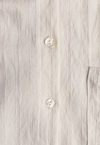 Renee - Beżowa Koszula z Wiskozy z Domieszką Lnu ze Strukturalnego Materiału Sewrita. Okazja: na spacer. Kolor: beżowy. Materiał: wiskoza, len, materiał. Styl: street #8