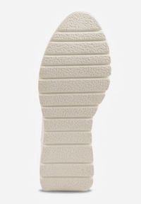 Renee - Białe Sneakersy na Platformie z Wkładką ze Skóry Naturalnej i Napisam Haidena. Okazja: na co dzień. Zapięcie: sznurówki. Kolor: biały. Materiał: skóra. Wzór: napisy. Obcas: na platformie #5