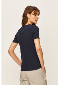 Lacoste - T-shirt. Okazja: na co dzień. Kolor: niebieski. Materiał: bawełna, materiał, dzianina. Wzór: gładki. Styl: casual #4