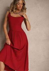 Renee - Bordowa Rozkloszowana Sukienka z Wiskozy Milunisa. Okazja: na co dzień. Kolor: czerwony. Materiał: wiskoza. Typ sukienki: rozkloszowane. Styl: klasyczny, elegancki, casual #5