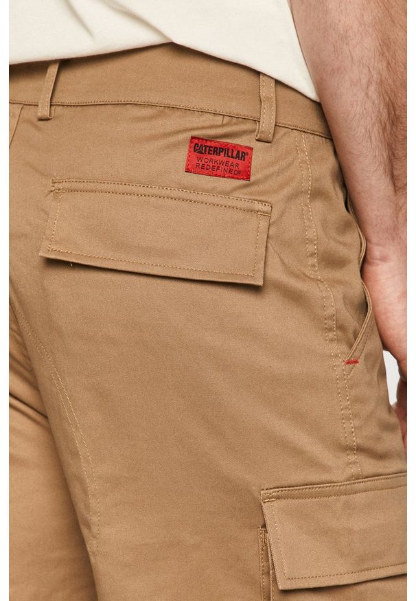 CATerpillar - Caterpillar - Szorty. Okazja: na co dzień. Kolor: beżowy. Styl: casual